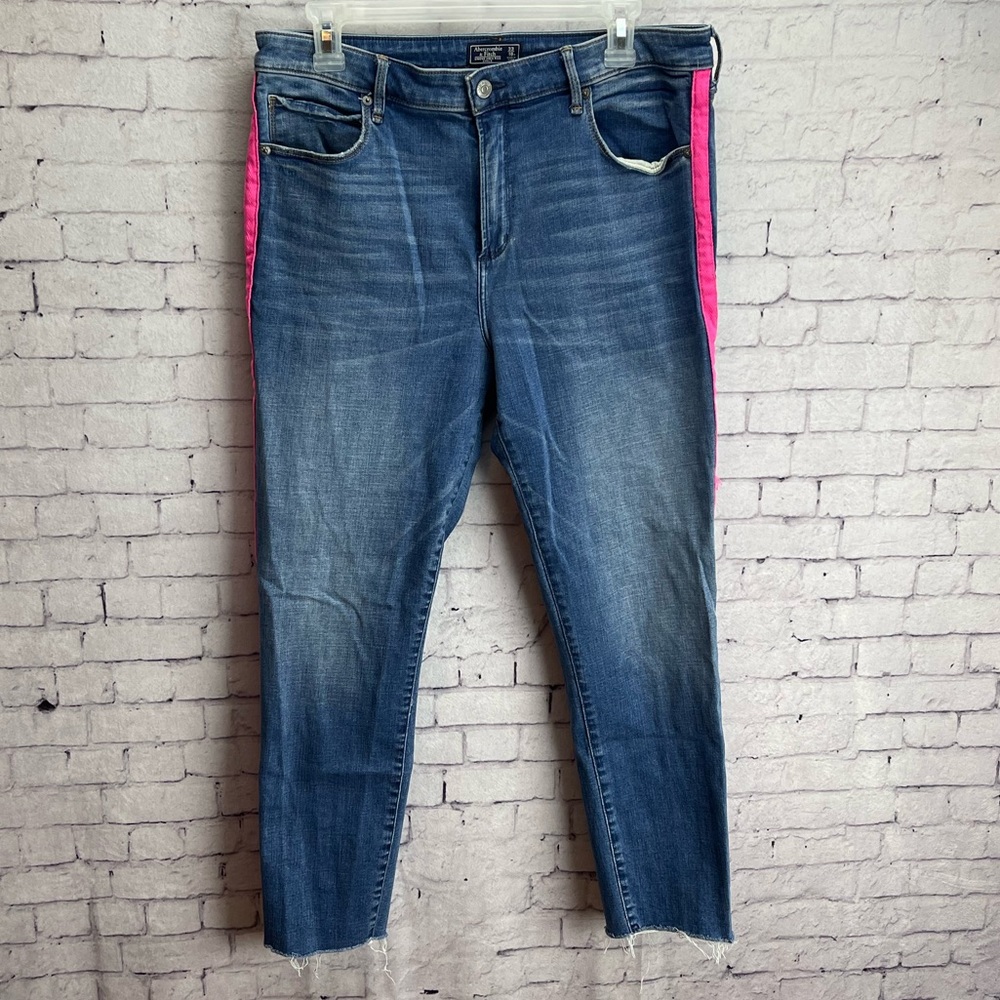 Abercrombie & Fitch 33 16R Simone High Rise Ankle jeans
